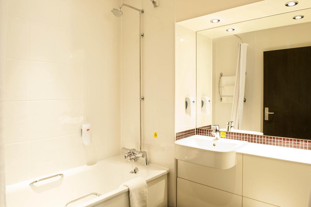 Premier Inn London City - Aldgate Værelse billede